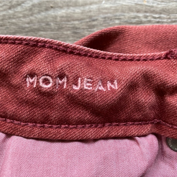 American Eagle super high rise burnt red mom jeans 90% cotton size 2 - Picture 8 of 13
